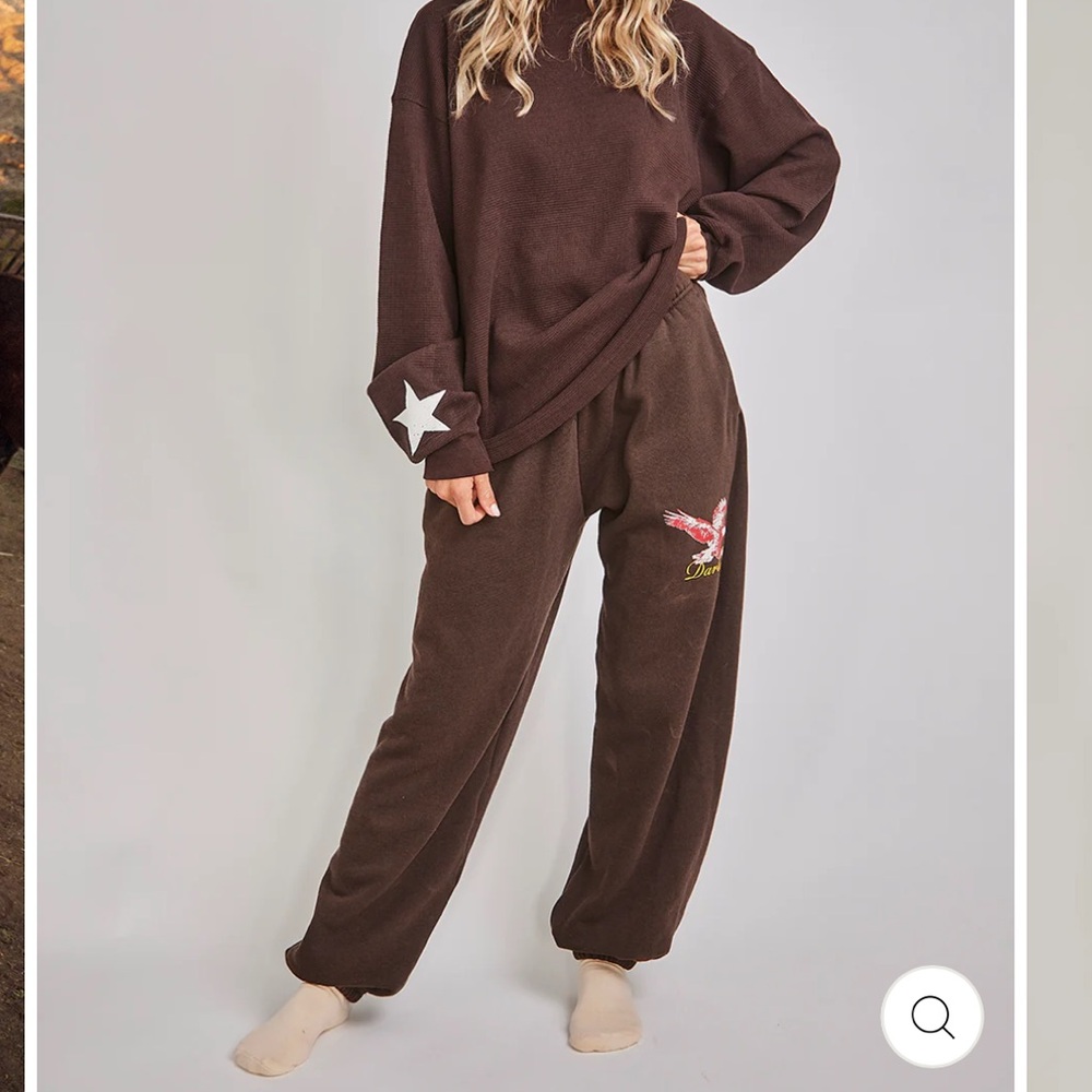 New! Darlin’ PLUSH SWEATPANTS -
BROWN XS